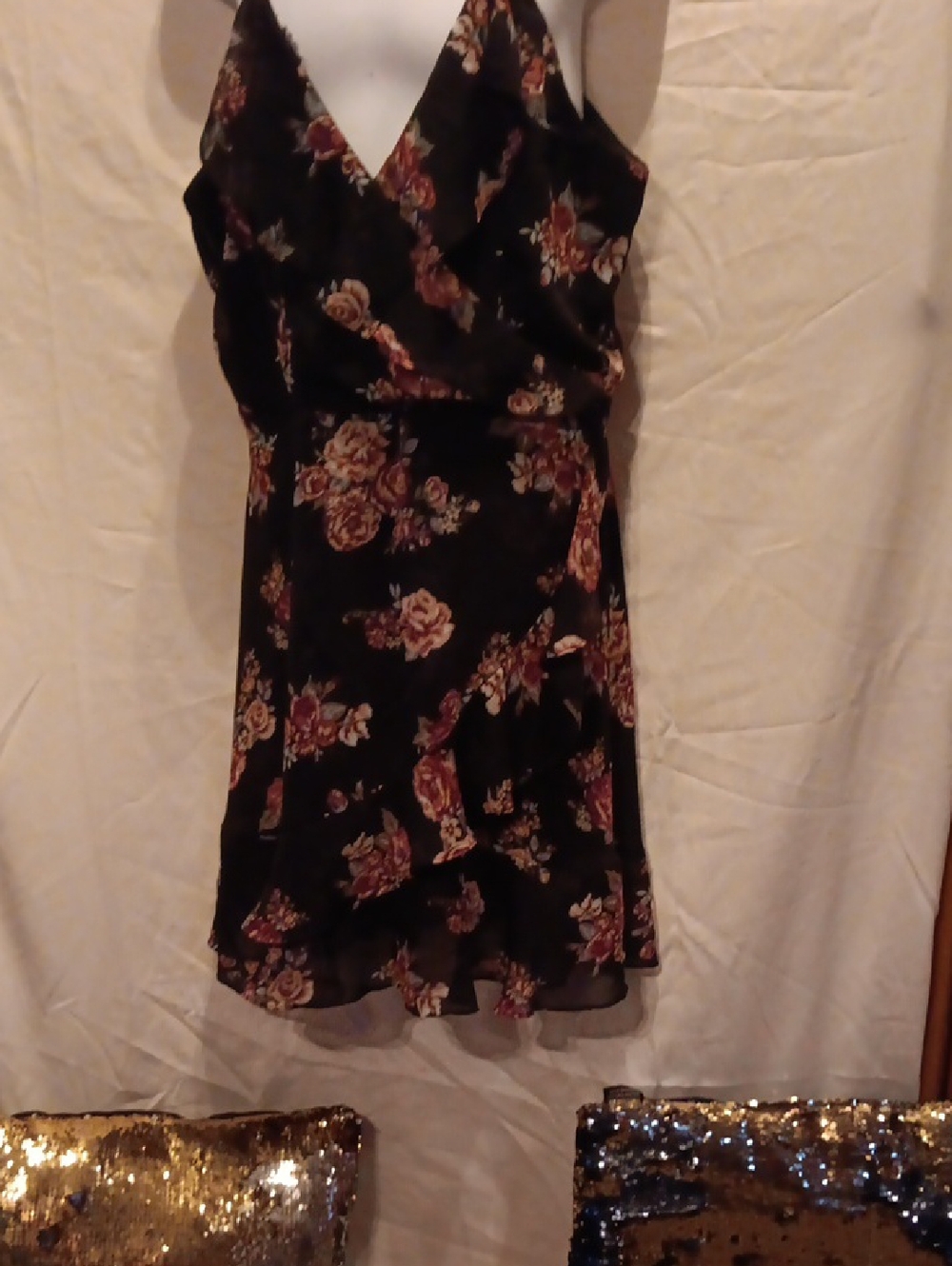 Francesca's Collections Black Floral Ruffle Mini Dress